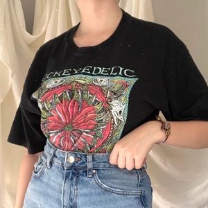 Trippy Men’s T-shirt💛